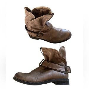 Buffalo London Genuine Leather bootie size 10 , very stylish well made shoe